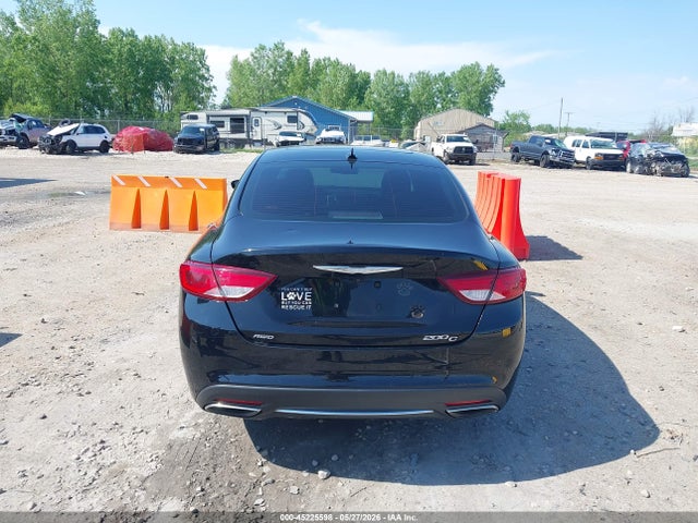Chrysler 200 C