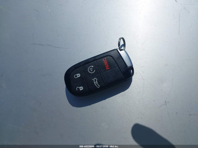 Chrysler 200 C