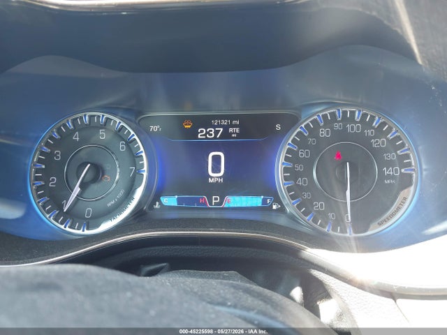 Chrysler 200 C