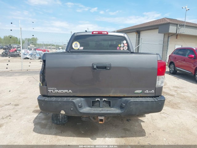 Toyota Tundra Limited 5.7l V8