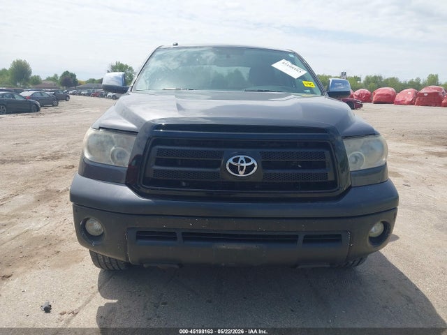 Toyota Tundra Limited 5.7l V8