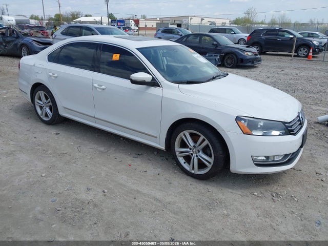 Salvage Volkswagen Passat Image