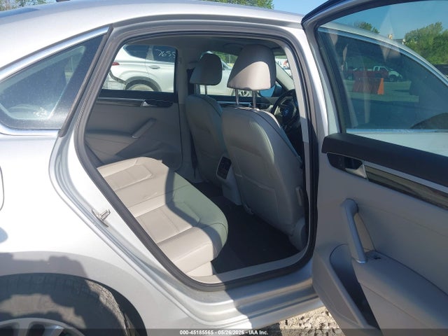 Volkswagen Passat 1.8t Se