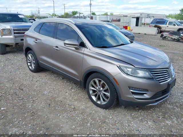 Salvage Lincoln MKC Image