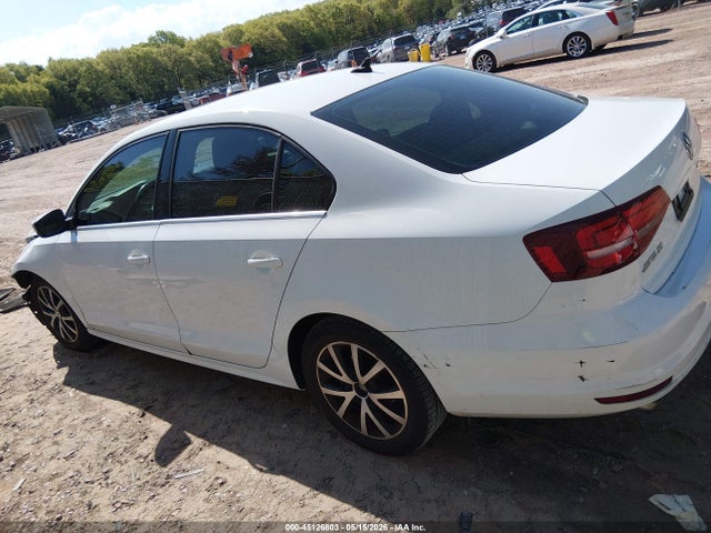 Volkswagen Jetta 1.4t Se