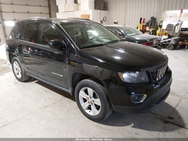 Salvage Jeep Compass Image