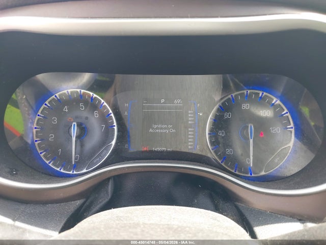 Chrysler Pacifica Touring L