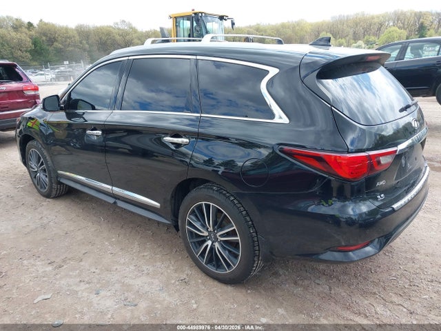 INFINITI Qx Luxe Awd