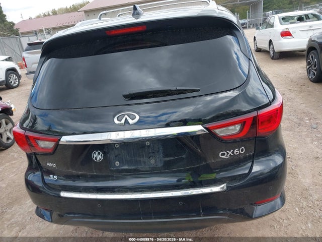INFINITI Qx Luxe Awd