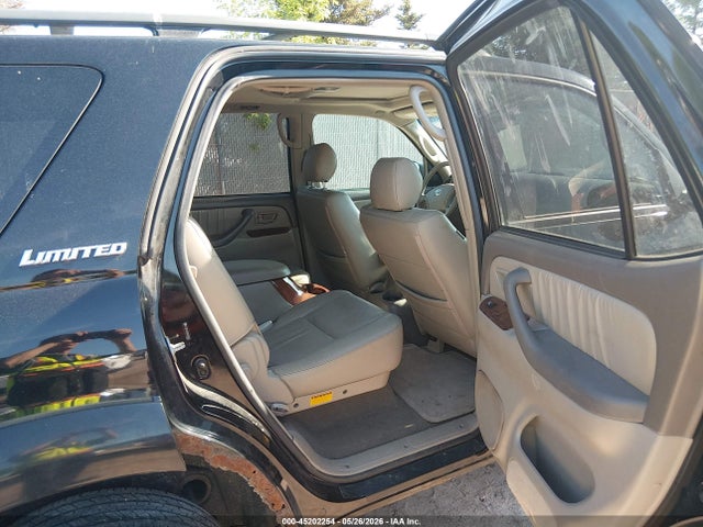 Toyota Sequoia Limited V8
