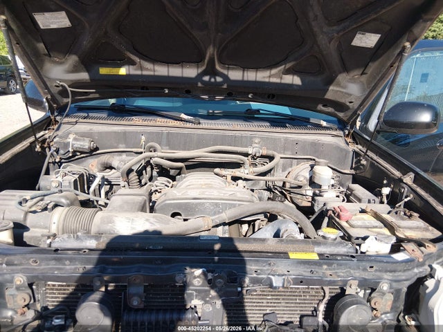 Toyota Sequoia Limited V8