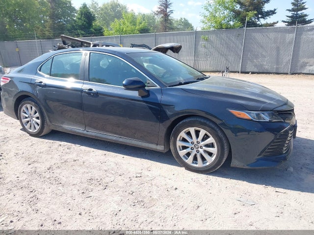 Salvage Toyota Camry Image