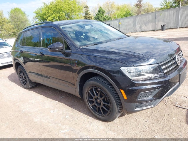Salvage Volkswagen Tiguan Image