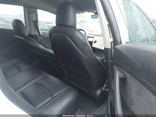 Tesla Model 3 Standard Range Plus Rear-wheel Drive