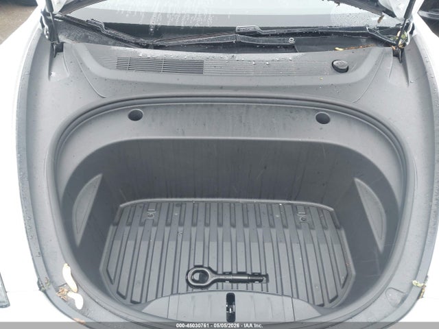 Tesla Model 3 Standard Range Plus Rear-wheel Drive