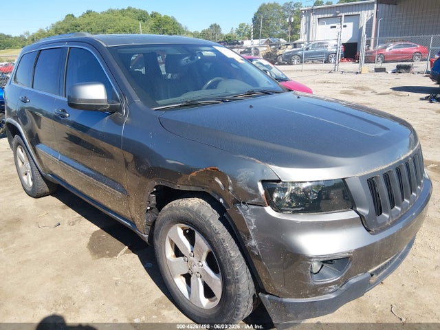 Salvage Jeep Grand Cherokee Image