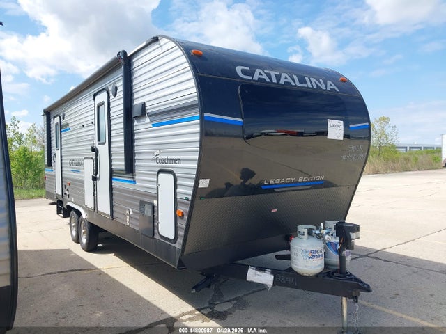 Salvage Coachmen Catalina Image