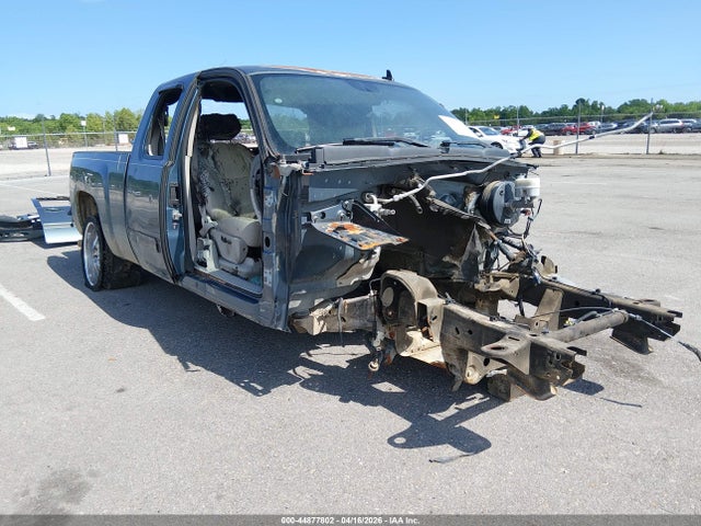 Salvage Chevrolet Silverado 1500 Image