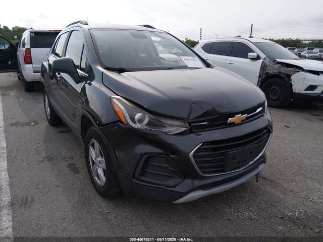 Salvage Chevrolet Trax Image