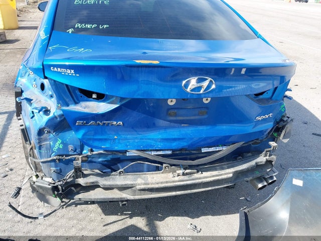 Hyundai ELANTRA Sport