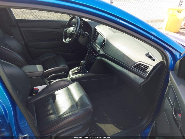 Hyundai ELANTRA Sport