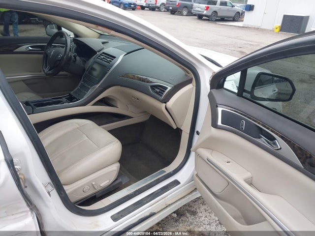 Lincoln MKZ