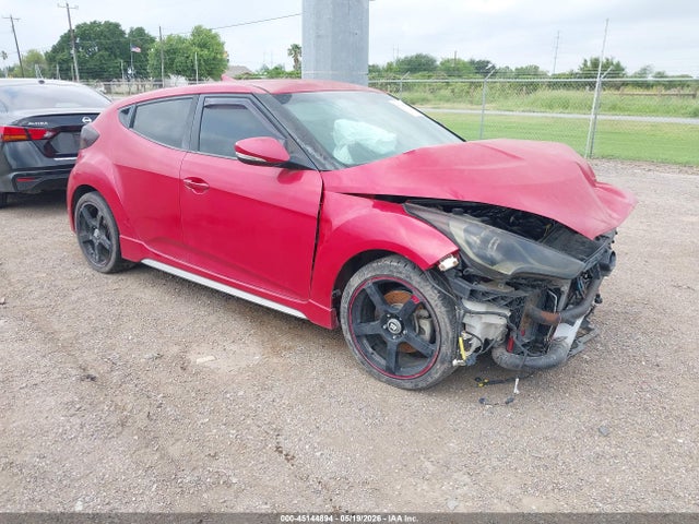 Salvage Hyundai VELOSTER Image