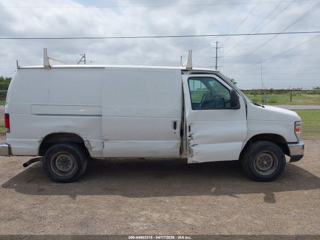 Ford E-250 Commercial