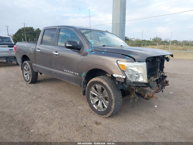 Salvage Nissan Titan Image