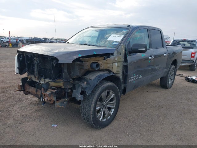 Nissan Titan Sv