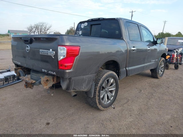 Nissan Titan Sv