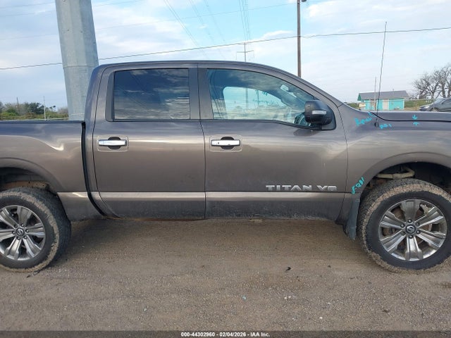 Nissan Titan Sv