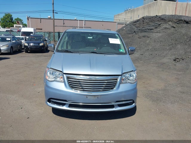 Chrysler Town & Country Touring-l
