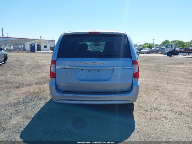 Chrysler Town & Country Touring-l