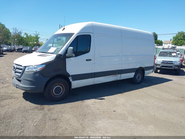 Mercedes-Benz Sprinter 2500 High Roof I4