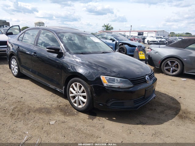Salvage Volkswagen Jetta Image