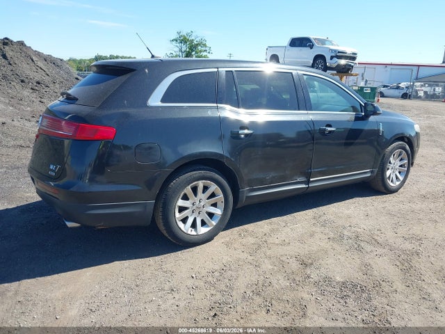 Lincoln MKT Livery