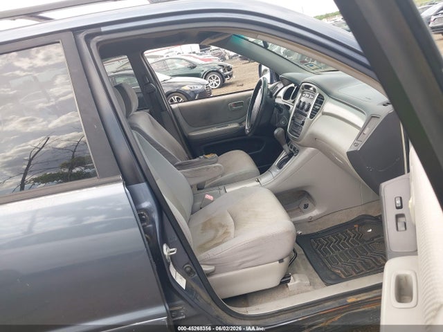 Toyota Highlander V6