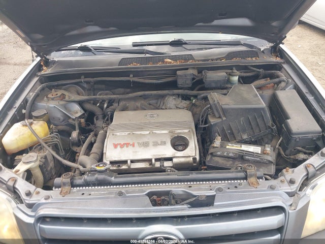 Toyota Highlander V6