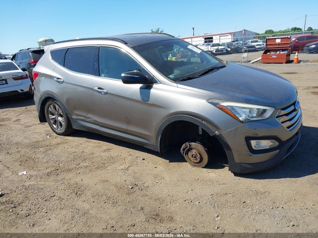 Salvage Hyundai SANTA FE Image