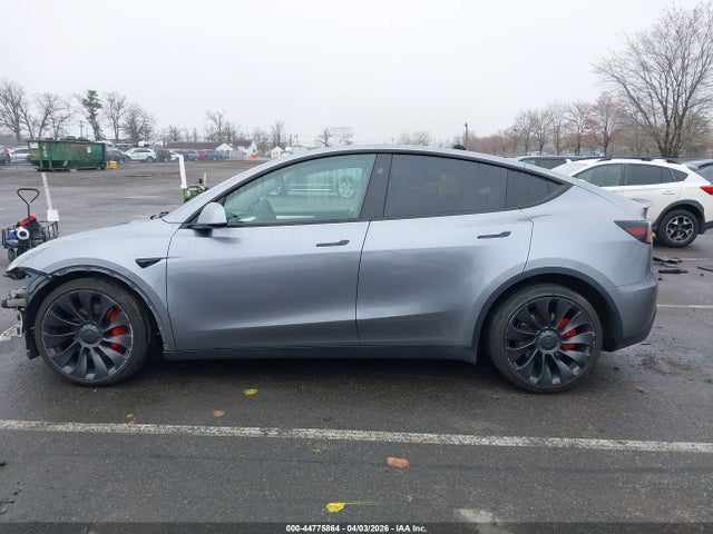 Tesla Model Y Performance Dual Motor All-wheel Drive