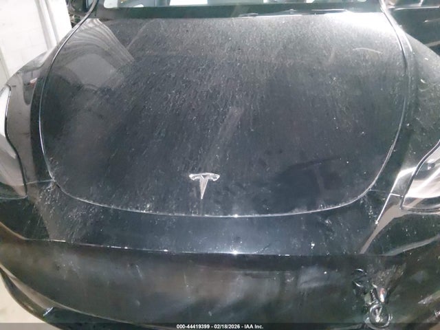 Tesla Model Y Long Range Dual Motor All-wheel Drive