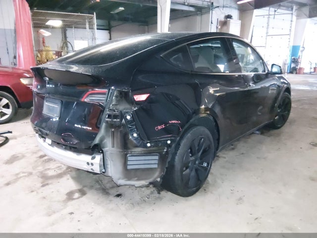 Tesla Model Y Long Range Dual Motor All-wheel Drive