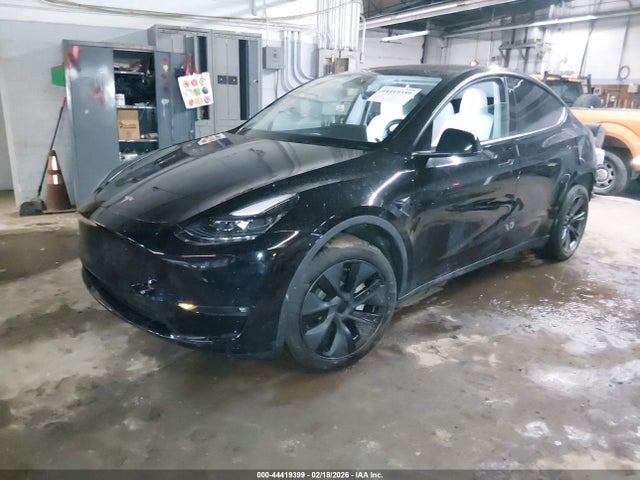 Tesla Model Y Long Range Dual Motor All-wheel Drive