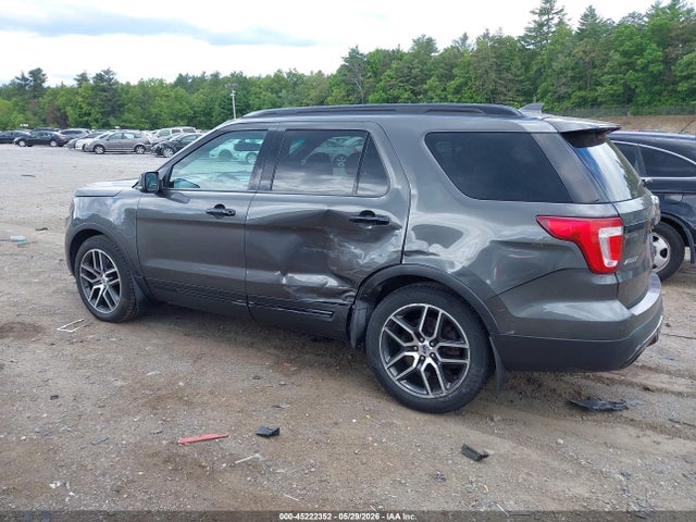 Ford Explorer Sport