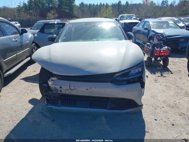 Kia EV6 Wind