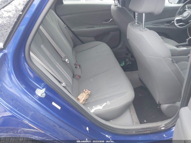 Hyundai ELANTRA Sel