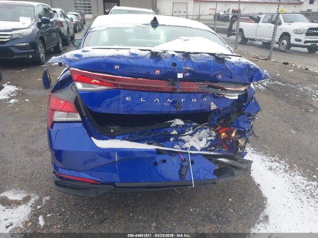 Hyundai ELANTRA Sel