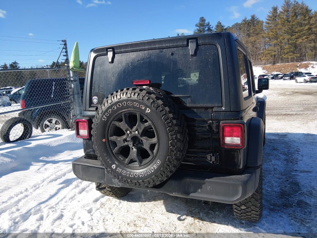 Jeep Wrangler 4-door Willys 4x4