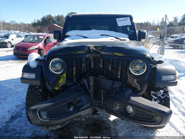 Jeep Wrangler 4-door Willys 4x4